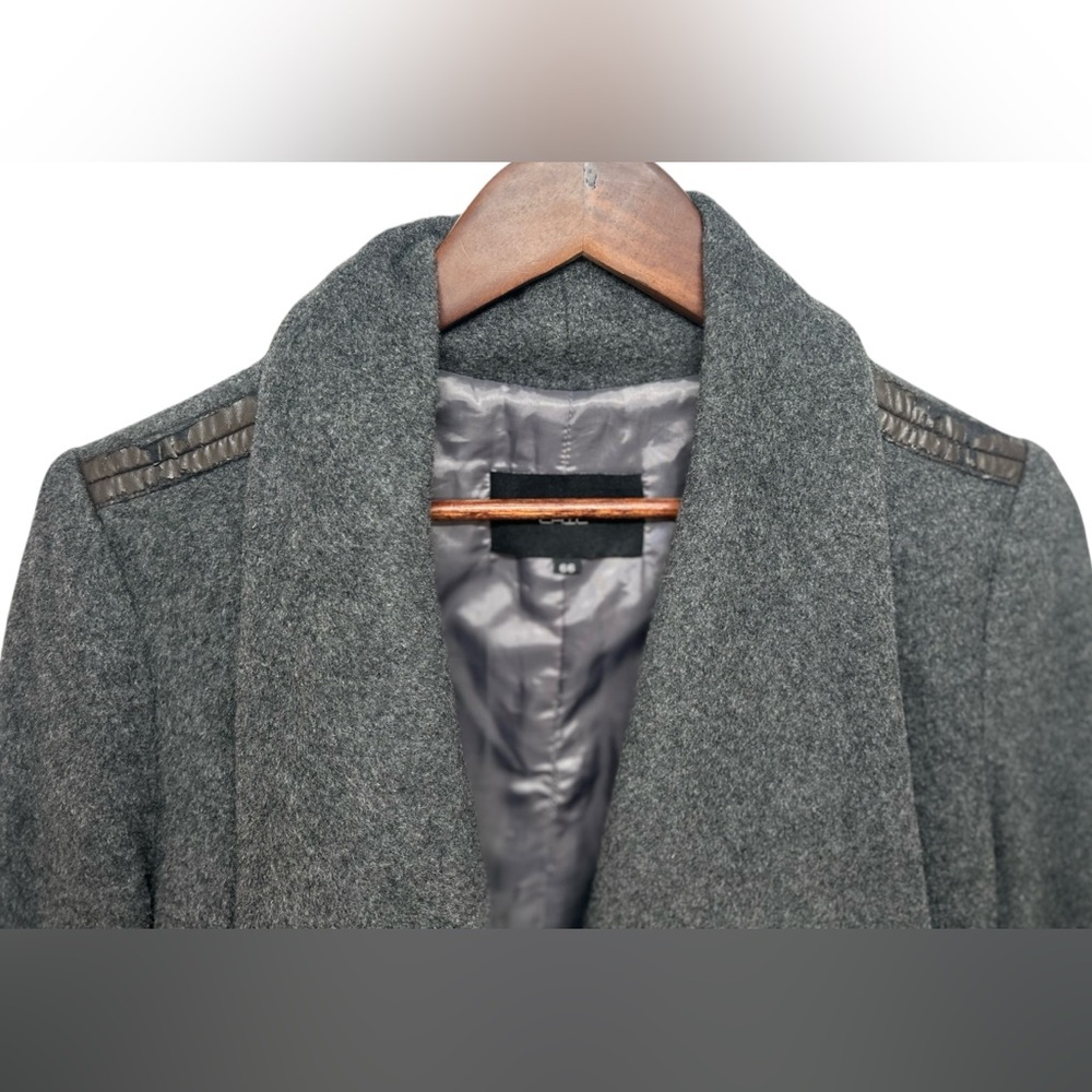 Women's Gray Coat - Picture 8 of 12